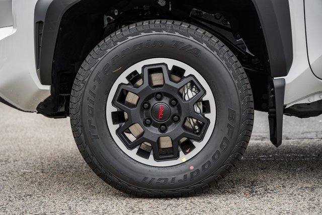 New 2025 Toyota Tacoma TRD Off-Road image 16