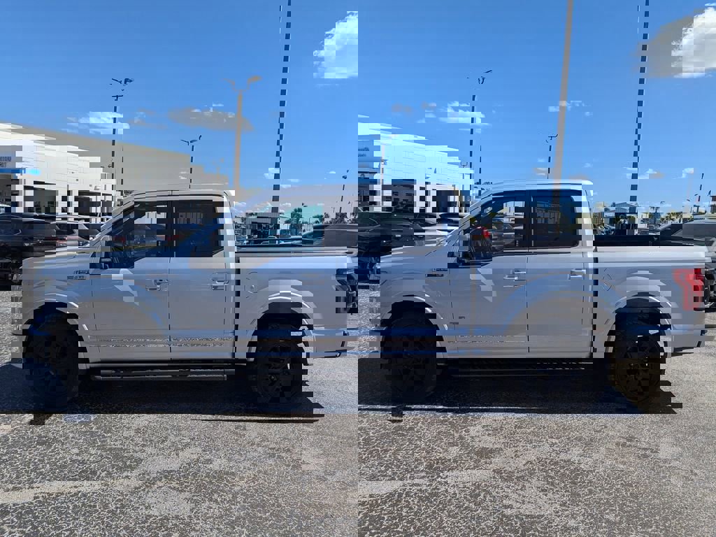 Used 2015 Ford F150 Lariat w/ Equipment Group 502A Luxury image 5