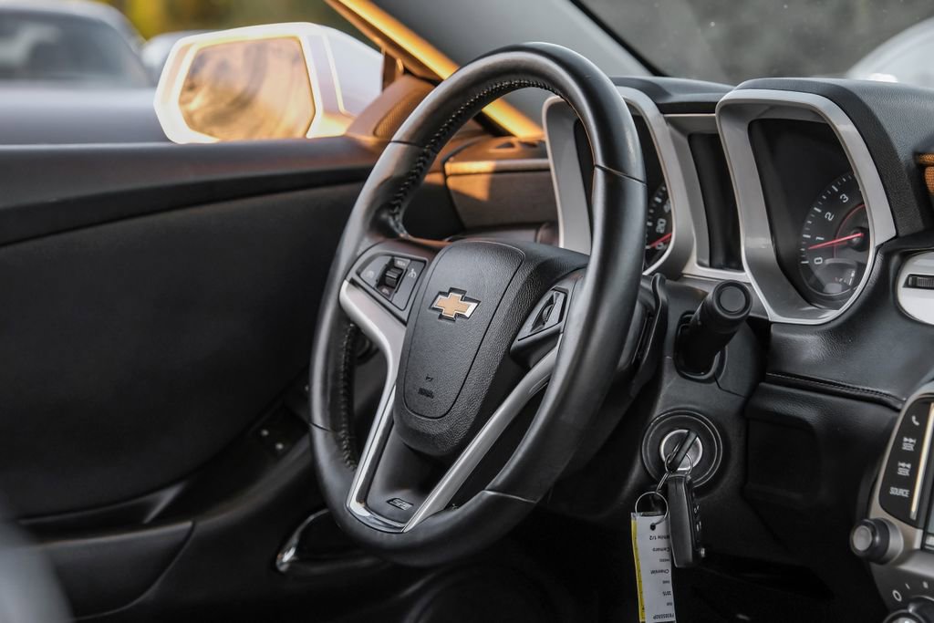 Used 2015 Chevrolet Camaro SS w/ Rear Vision Package image 11