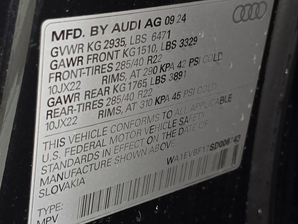 Used 2025 Audi Q8 Premium Plus AWD/4WD image 37