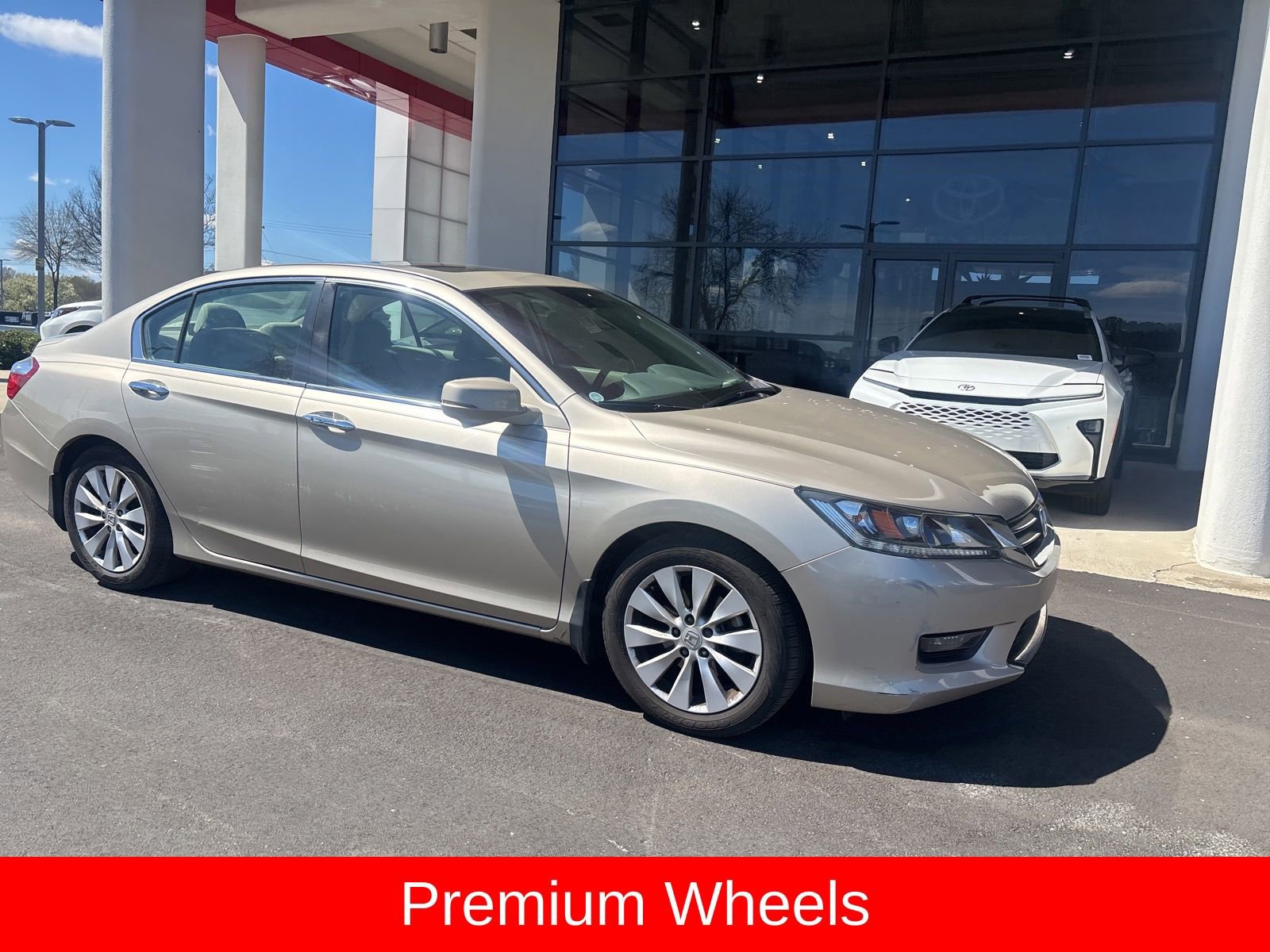 Used 2015 Honda Accord EX-L image 11