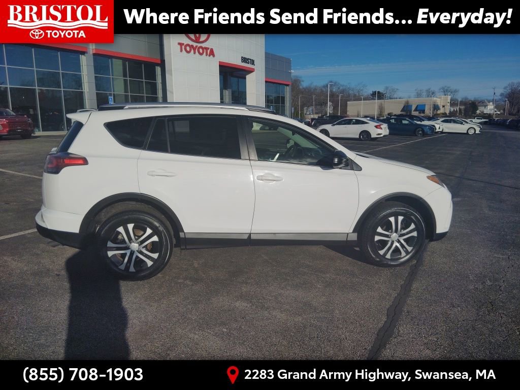 Used 2016 Toyota RAV4 LE image 8