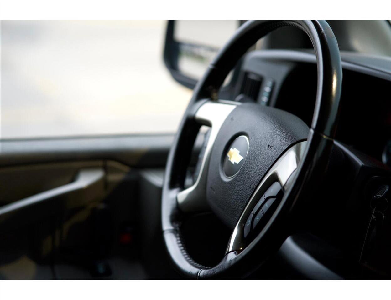 Used 2019 Chevrolet Express 2500 w/ Driver Convenience Package image 38