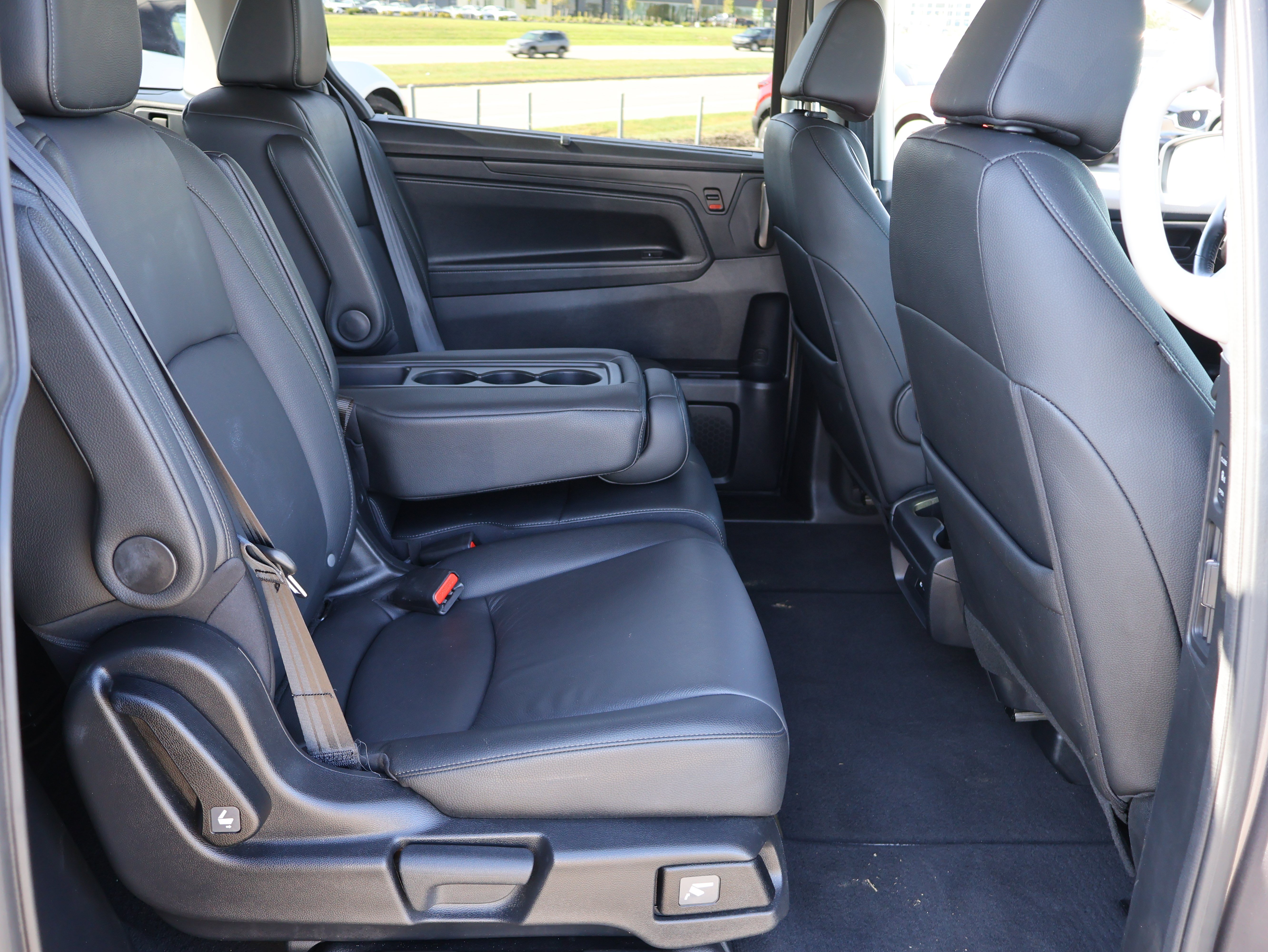 Used 2025 Honda Odyssey EX-L image 10