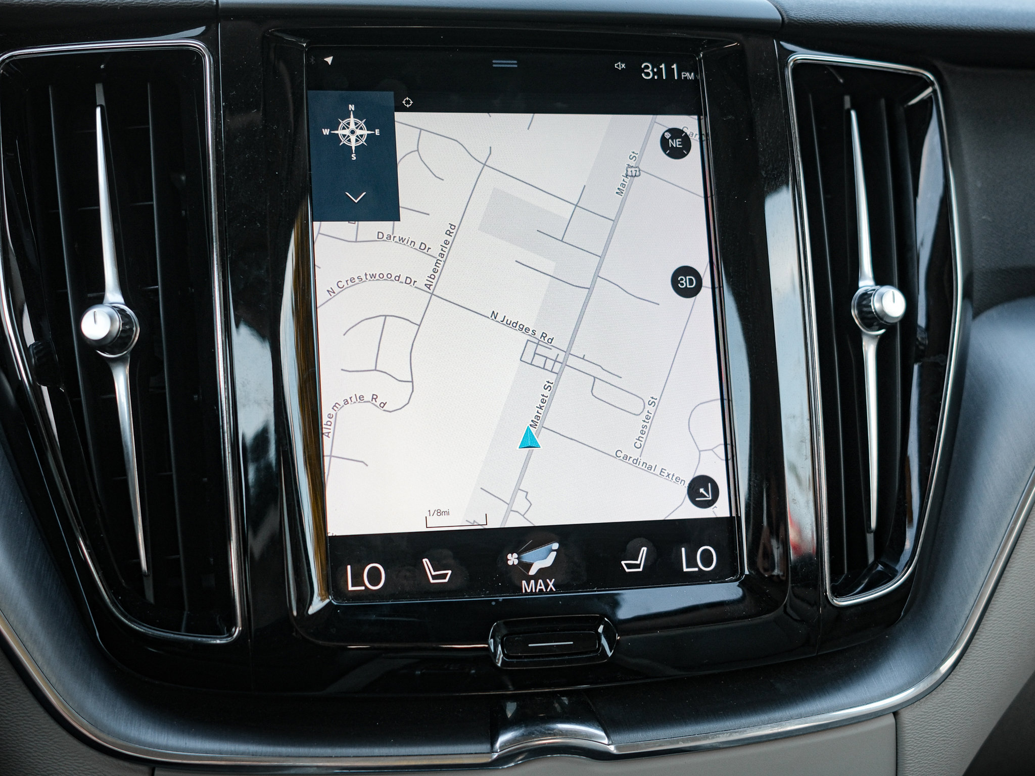 Used 2020 Volvo XC60 T6 Momentum image 24