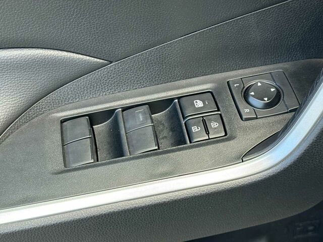 Used 2024 Toyota RAV4 LE AWD/4WD image 13