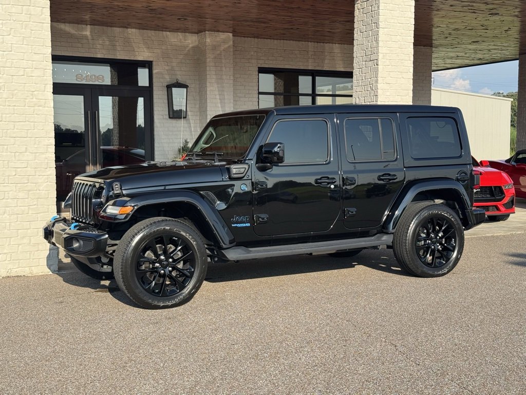 Used 2021 Jeep Wrangler Unlimited Sahara image 4