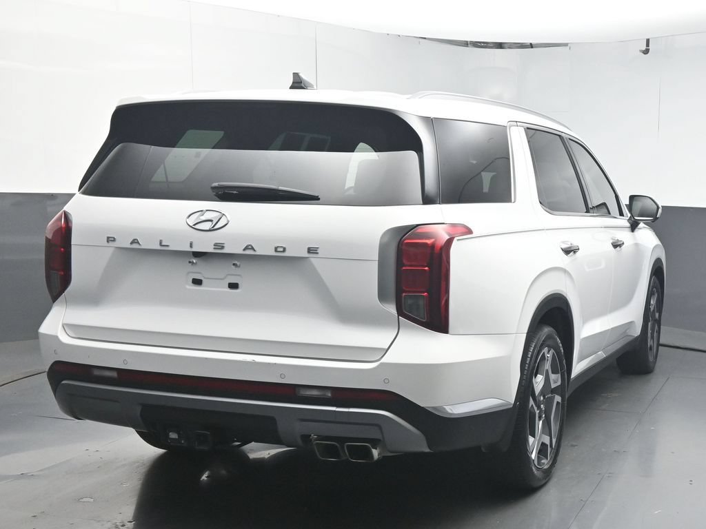 Used 2024 Hyundai Palisade Limited FWD image 7