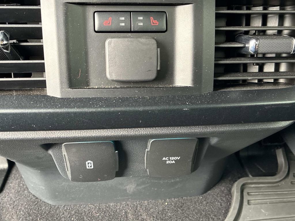 Used 2023 Ford F150 Raptor w/ Raptor Carbon Fiber Package image 13