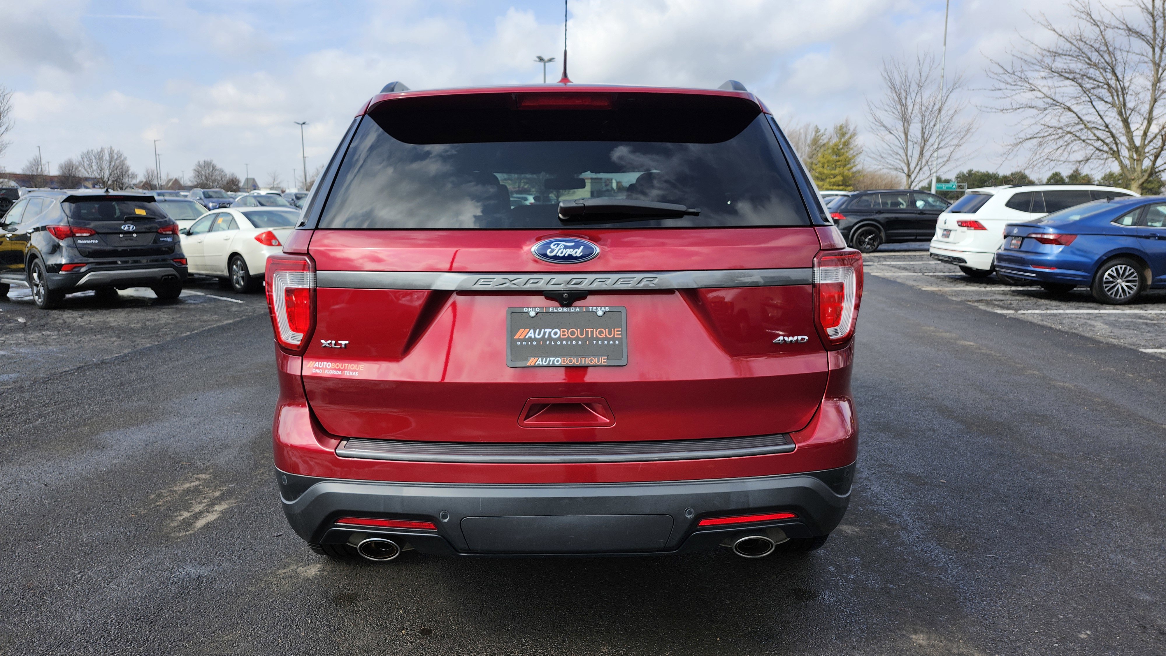 Used 2019 Ford Explorer XLT w/ Equipment Group 202A image 16