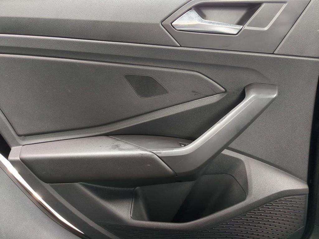 Used 2025 Volkswagen Jetta Sport image 25