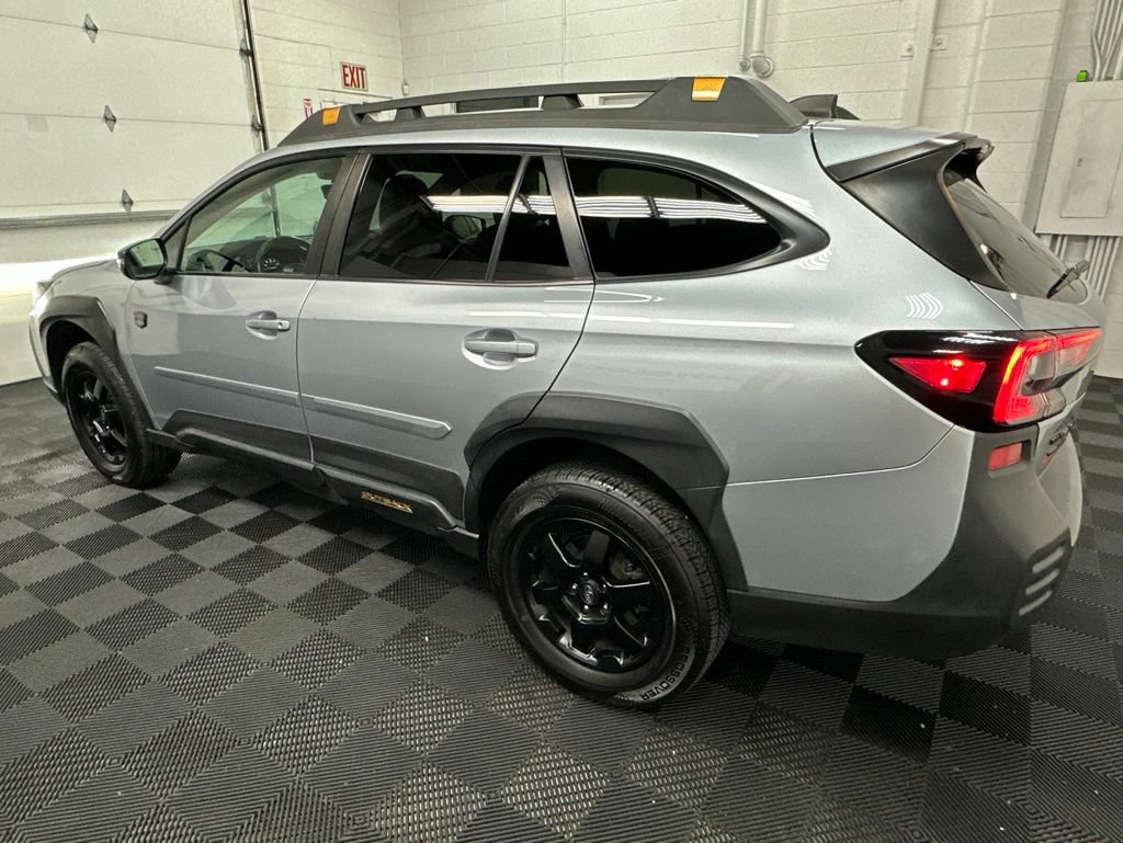 Used 2022 Subaru Outback Wilderness AWD/4WD image 7