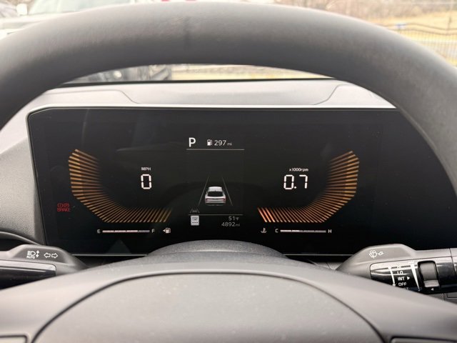 Used 2025 Kia K4 LXS image 29