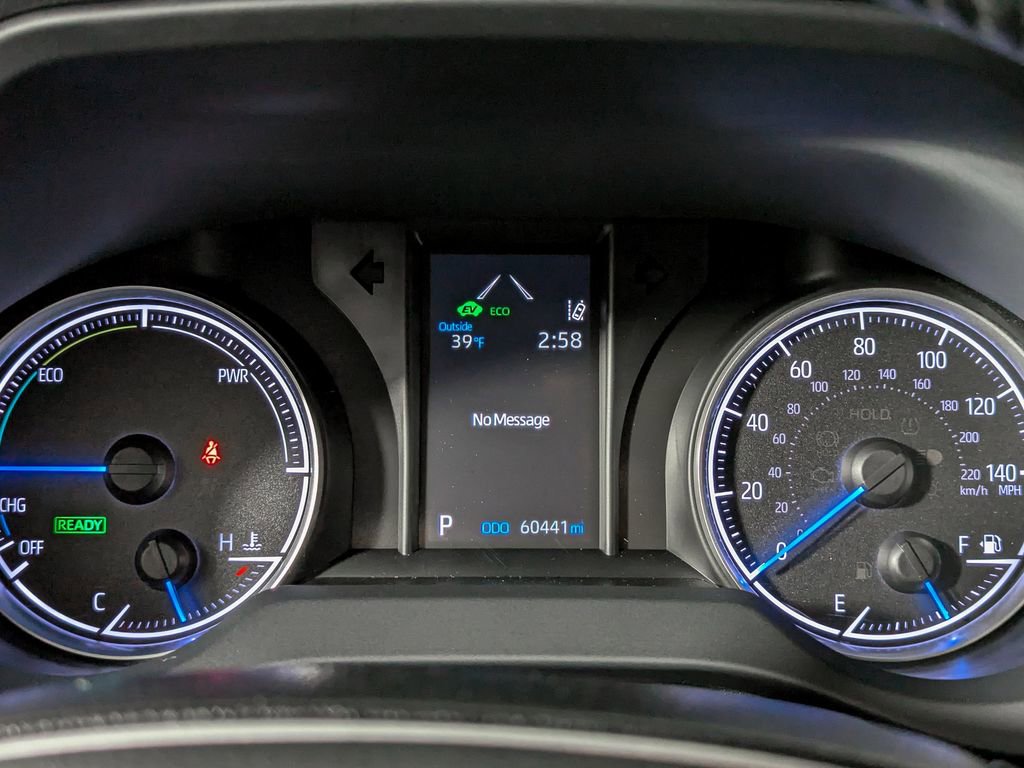 Used 2022 Toyota Venza LE image 27