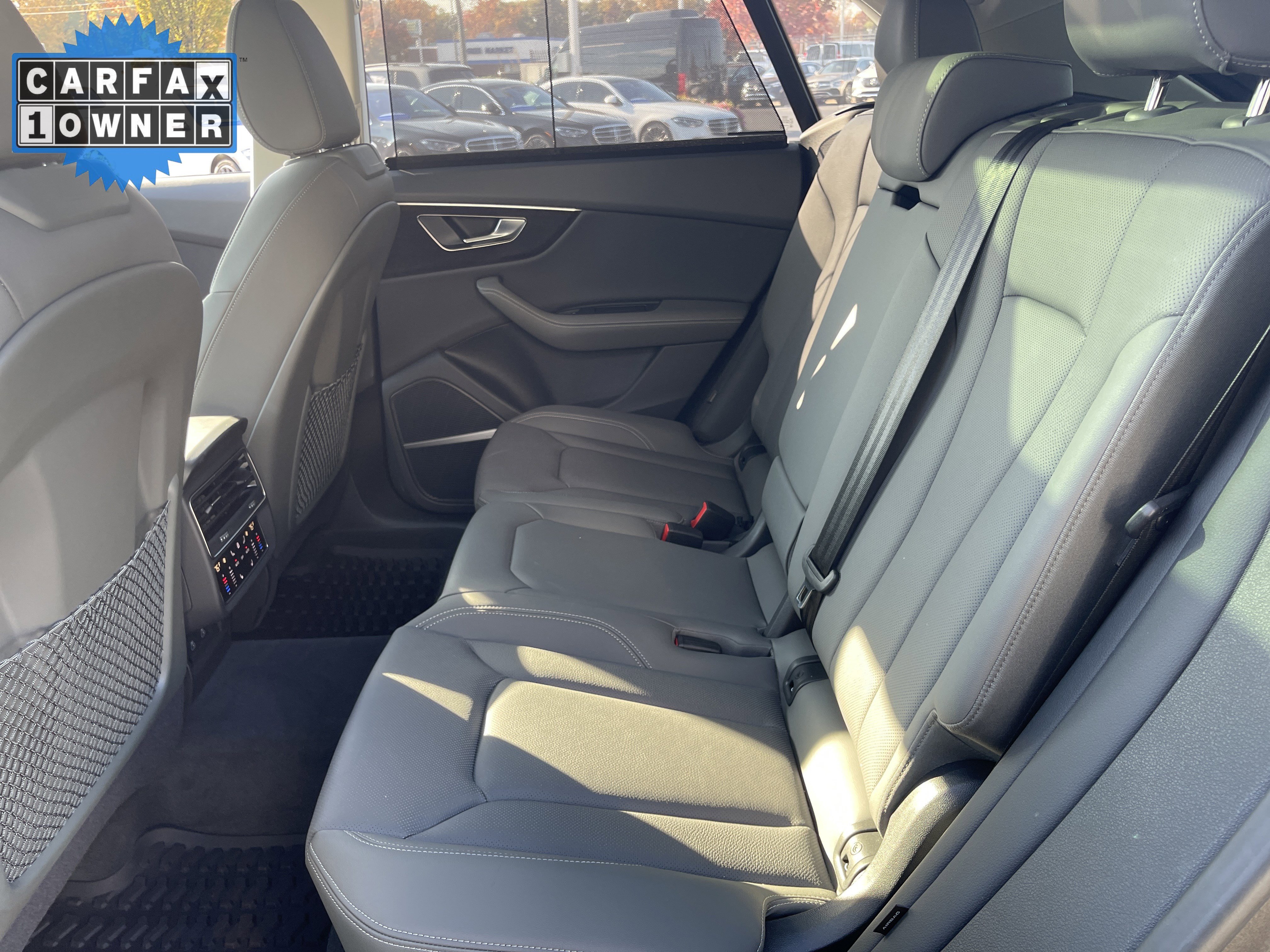 Used 2025 Audi Q8 Premium Plus image 33