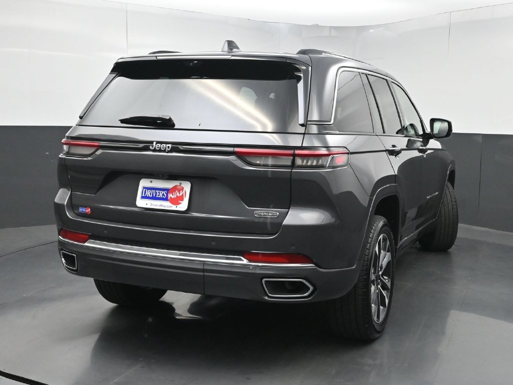 Used 2022 Jeep Grand Cherokee Overland w/ Luxury Tech Group IV RWD image 47