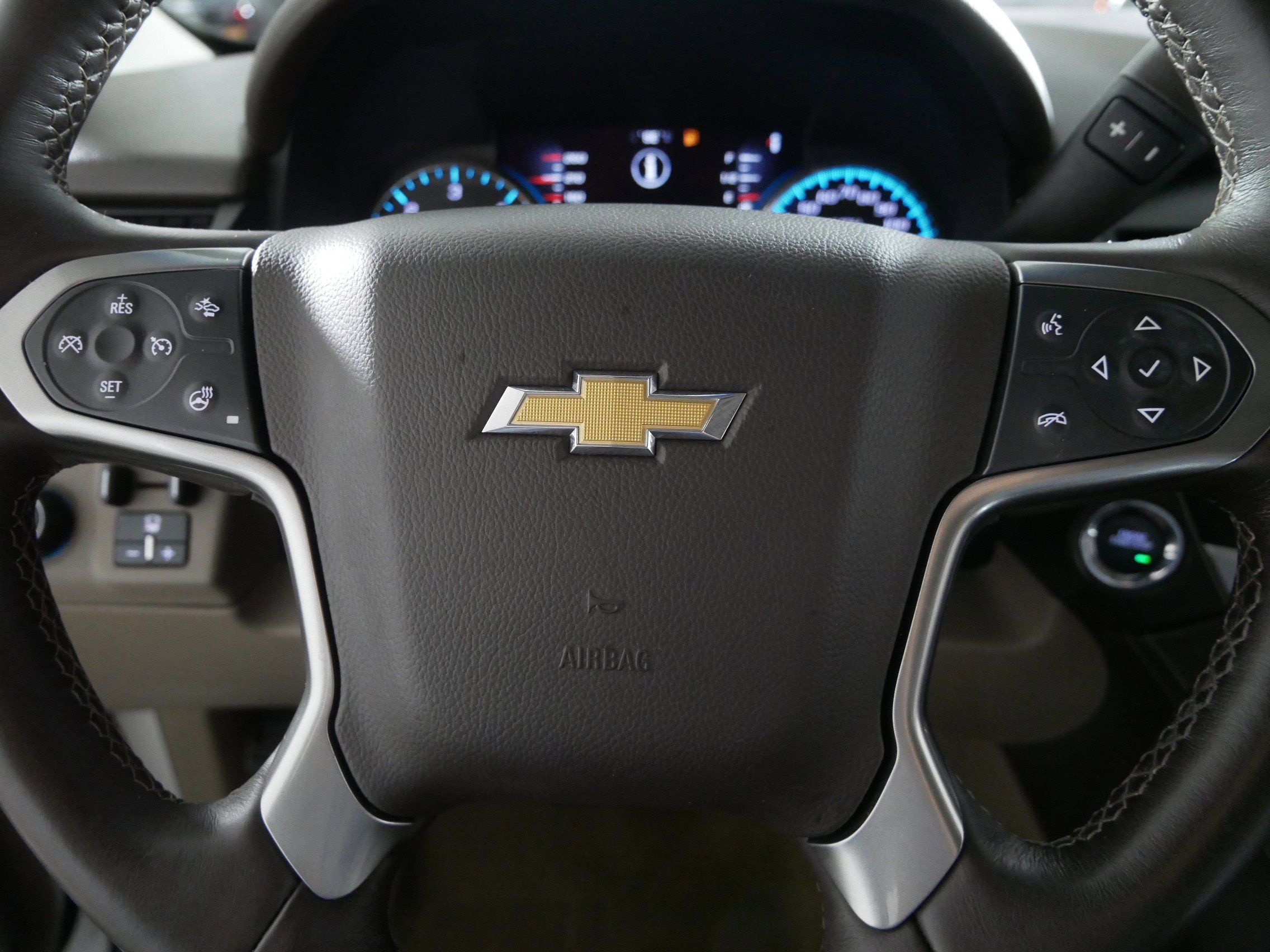 Used 2016 Chevrolet Tahoe LTZ image 25