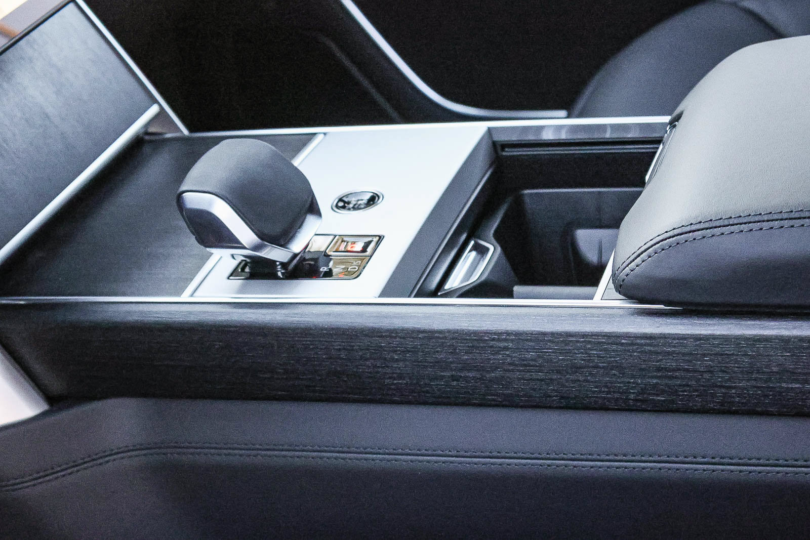 New 2026 Land Rover Range Rover SE AWD/4WD image 27