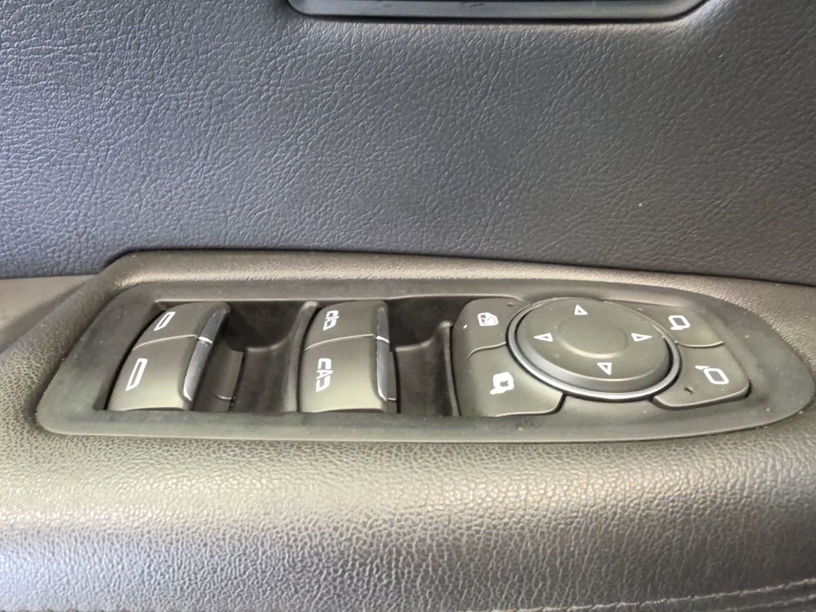 Used 2019 Cadillac XT5 Luxury FWD image 19