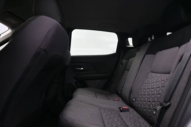 Used 2025 Nissan Kicks SV w/ Charging Package FWD image 11