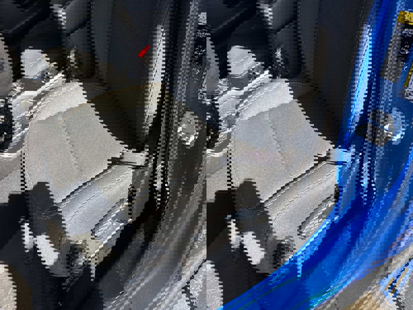 Used 2025 Jeep Wrangler Sport image 33