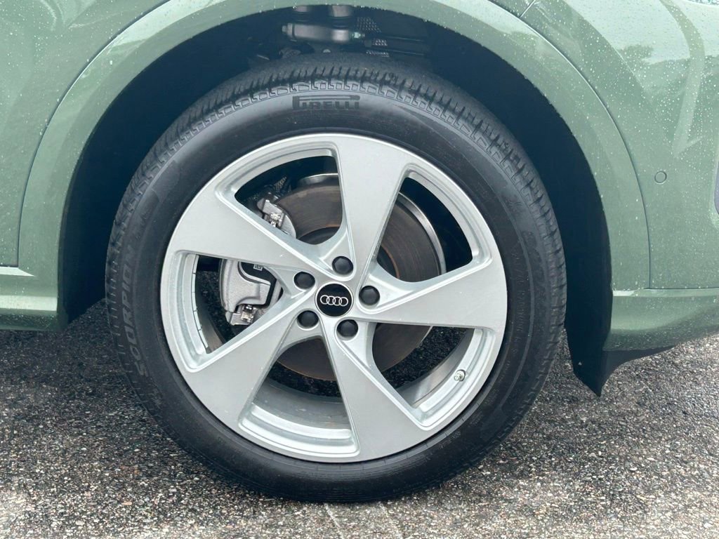 Used 2025 Audi Q5 Premium Plus w/ Premium Plus image 42