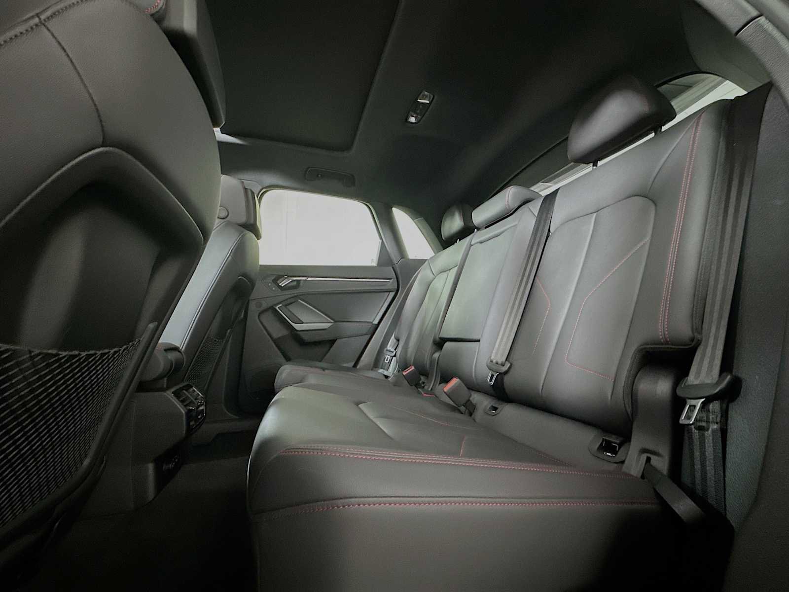 Certified 2025 Audi Q3 2.0T Premium Plus w/ Premium Plus Package image 23