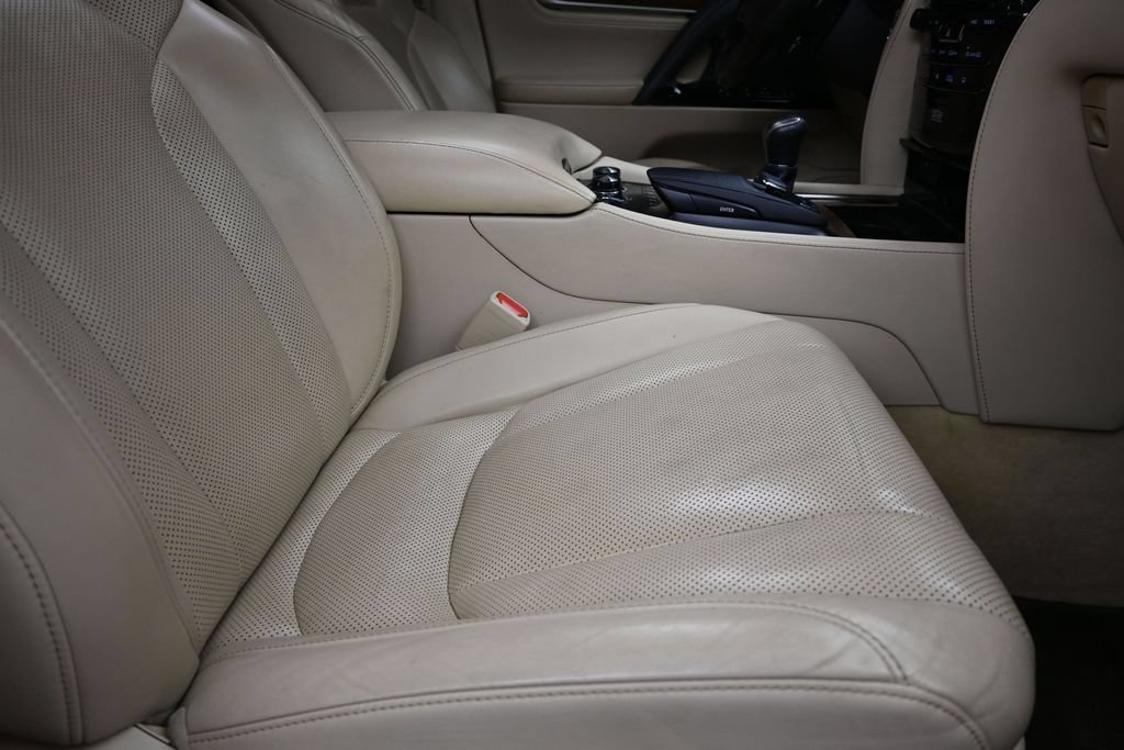 Used 2017 Lexus LX 570 4WD image 27