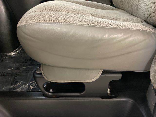 Used 2019 Chevrolet Express 2500 LT w/ LT Preferred Equipment Group image 20