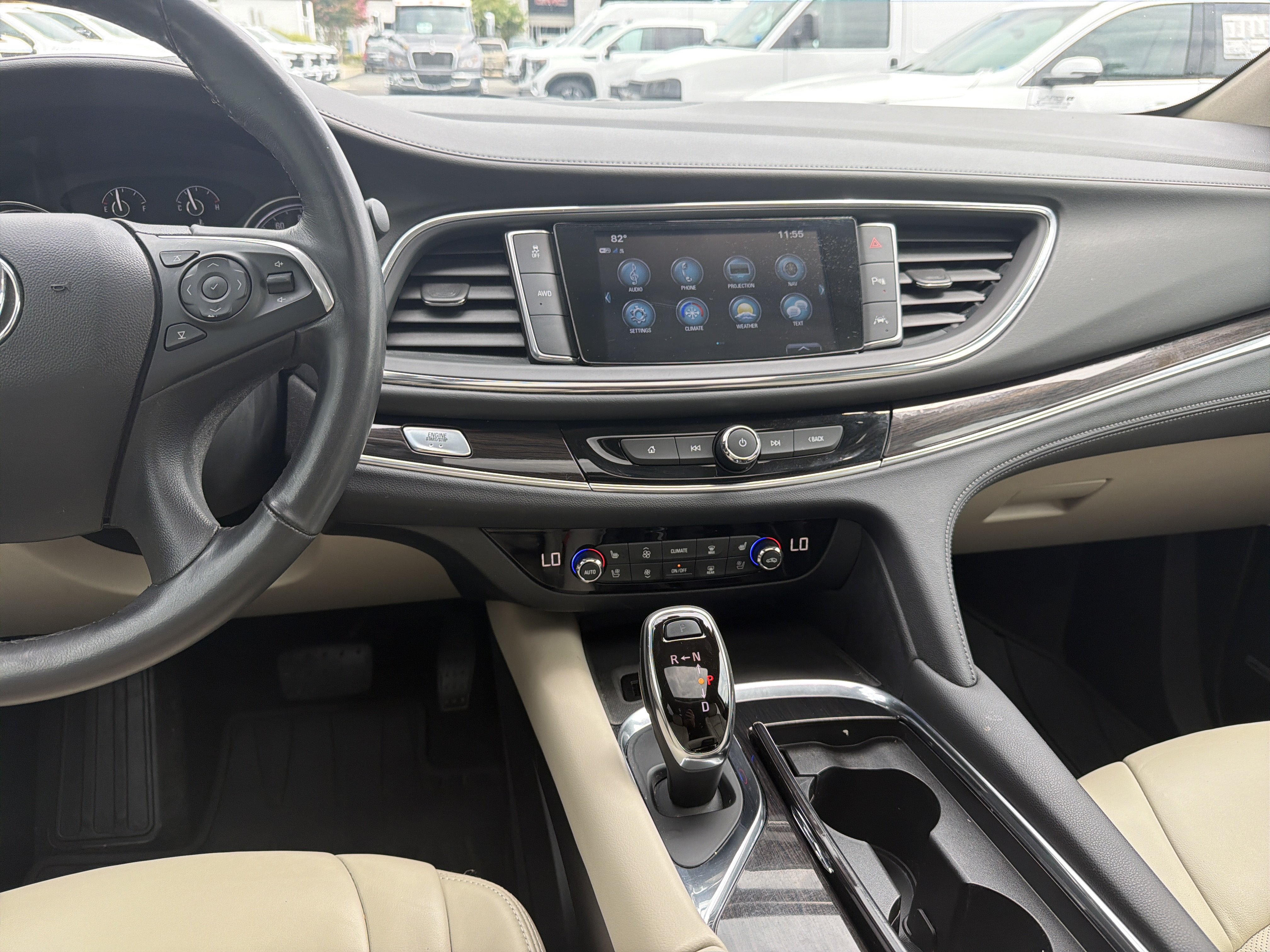 Used 2018 Buick Enclave Premium AWD/4WD image 31