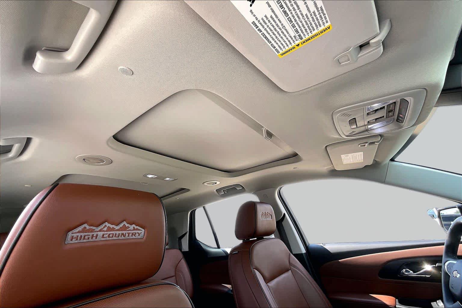 Used 2018 Chevrolet Traverse High Country AWD/4WD image 13