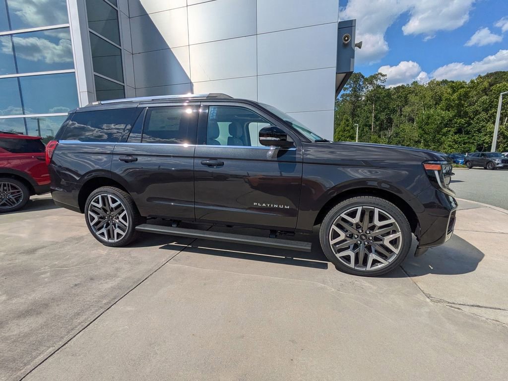 New 2026 Ford Expedition Platinum w/ Platinum Ultimate Package AWD/4WD image 3