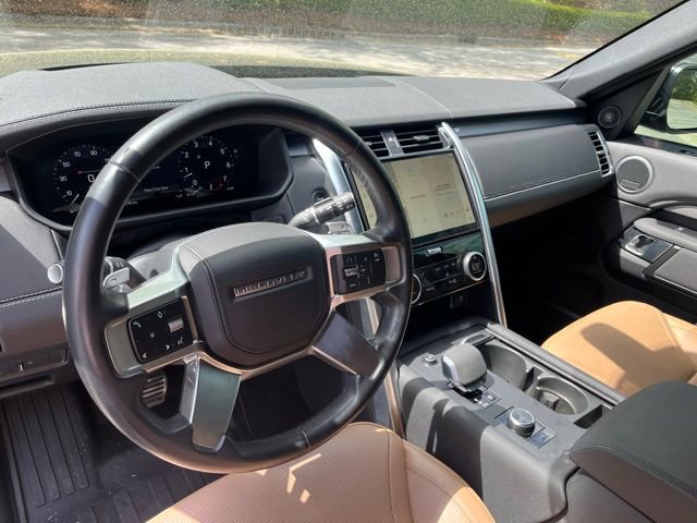 Certified 2023 Land Rover Discovery HSE R-Dynamic image 6