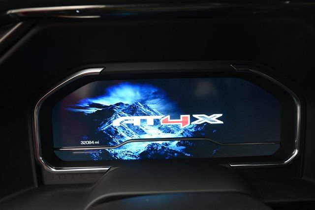 Used 2025 GMC Sierra 2500 AT4X AWD/4WD image 4