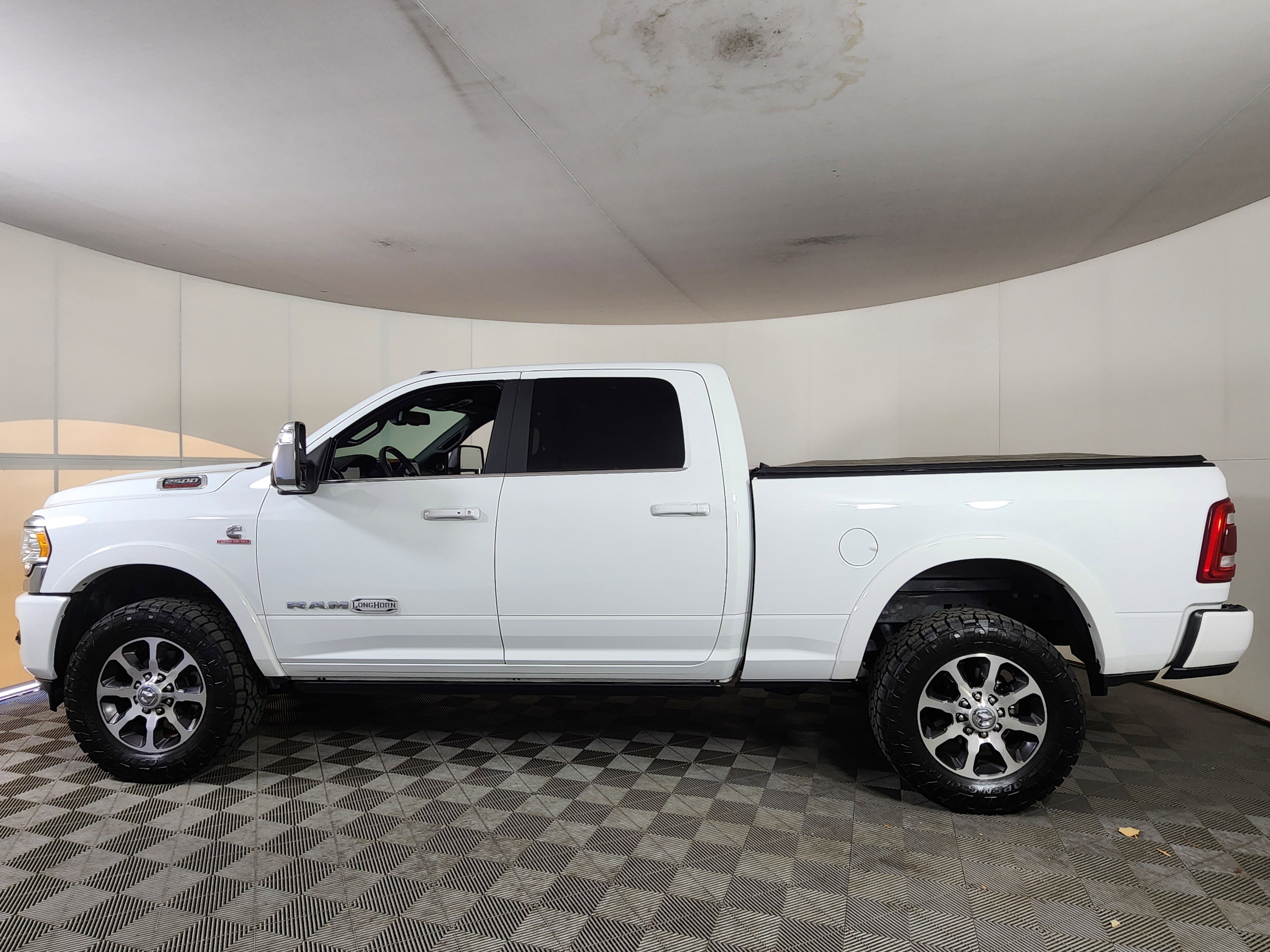Used 2024 RAM 2500 Limited image 4