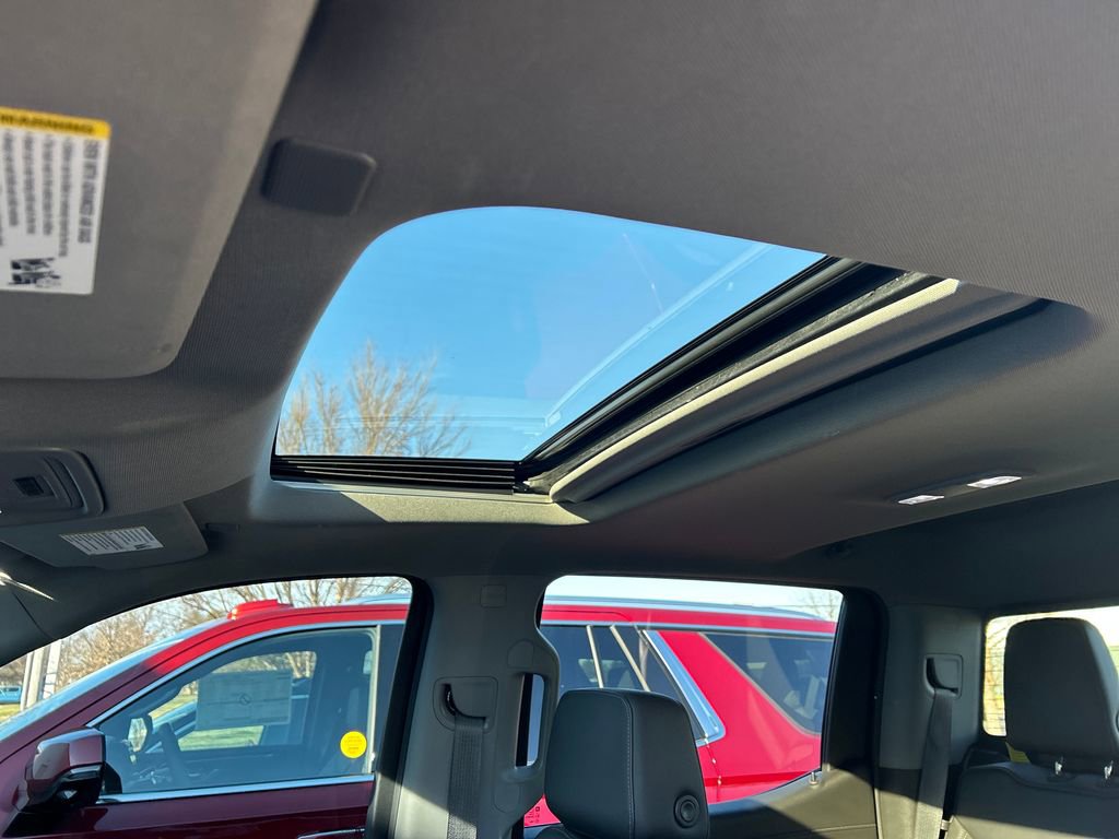 Certified 2022 GMC Sierra 1500 SLT w/ SLT Convenience Package image 17