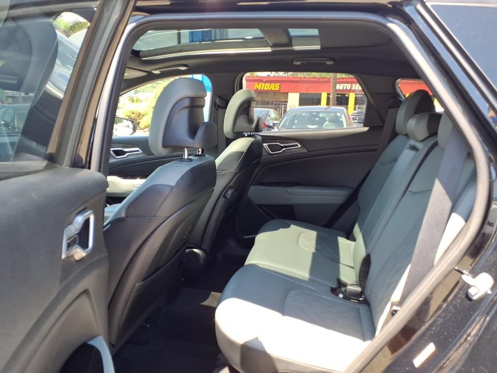 Used 2023 Kia Sportage X-Line w/ X-Line Premium Package AWD/4WD image 15