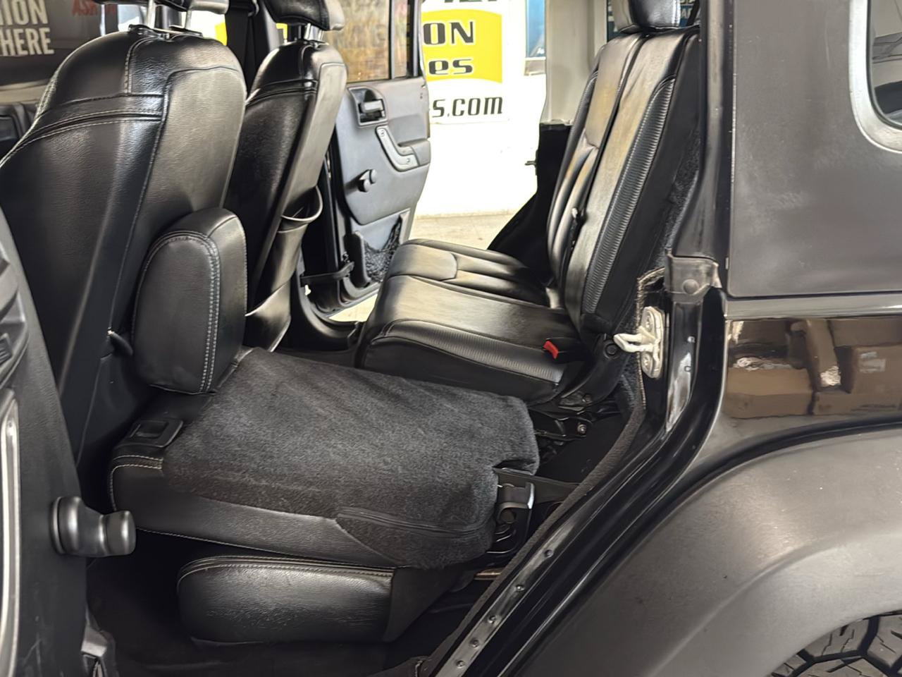 Used 2013 Jeep Wrangler Unlimited Sport w/ Connectivity Group AWD/4WD image 33