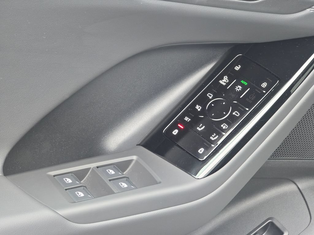 New 2027 Audi SQ6 e-tron Premium Plus AWD/4WD image 20