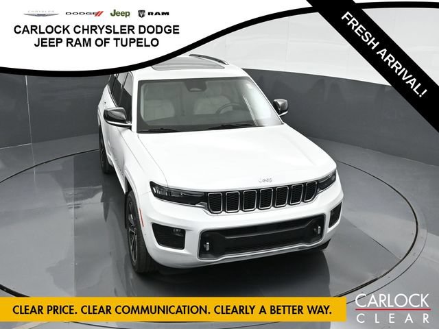 Used 2023 Jeep Grand Cherokee Overland w/ Luxury Tech Group IV AWD/4WD image 54