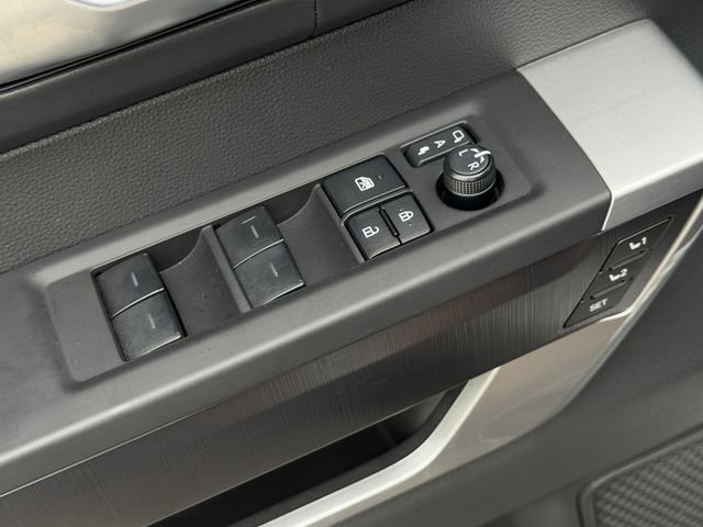 Used 2025 Toyota Tundra Platinum AWD/4WD image 28