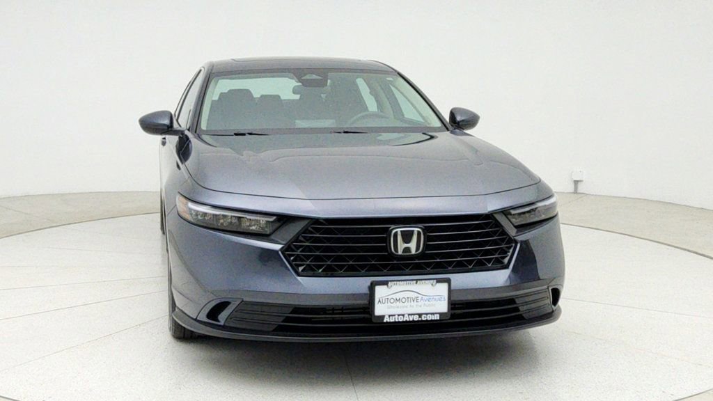 Used 2024 Honda Accord EX image 2