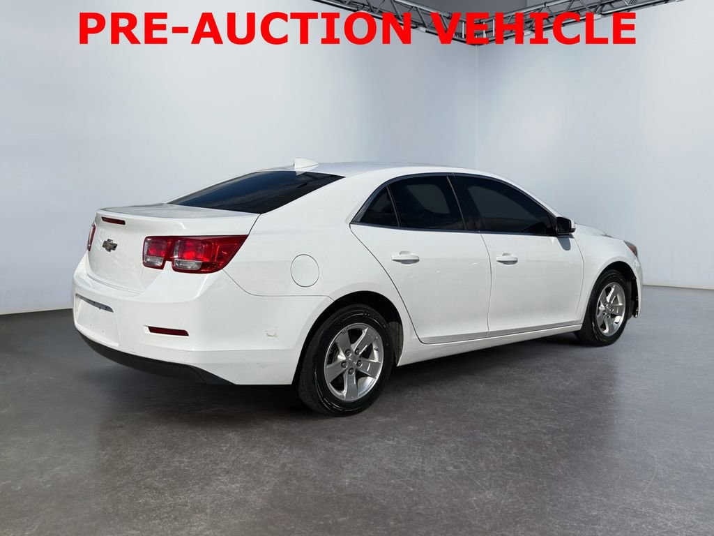 Used 2016 Chevrolet Malibu LT FWD image 3