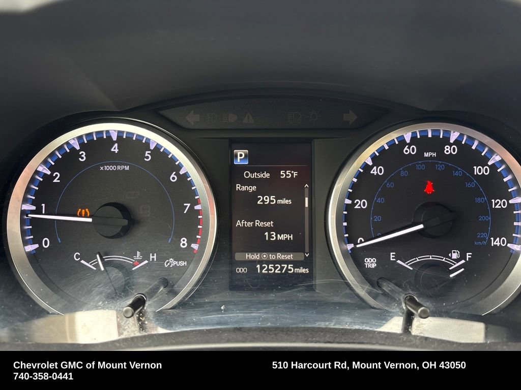 Used 2017 Toyota Highlander LE image 19