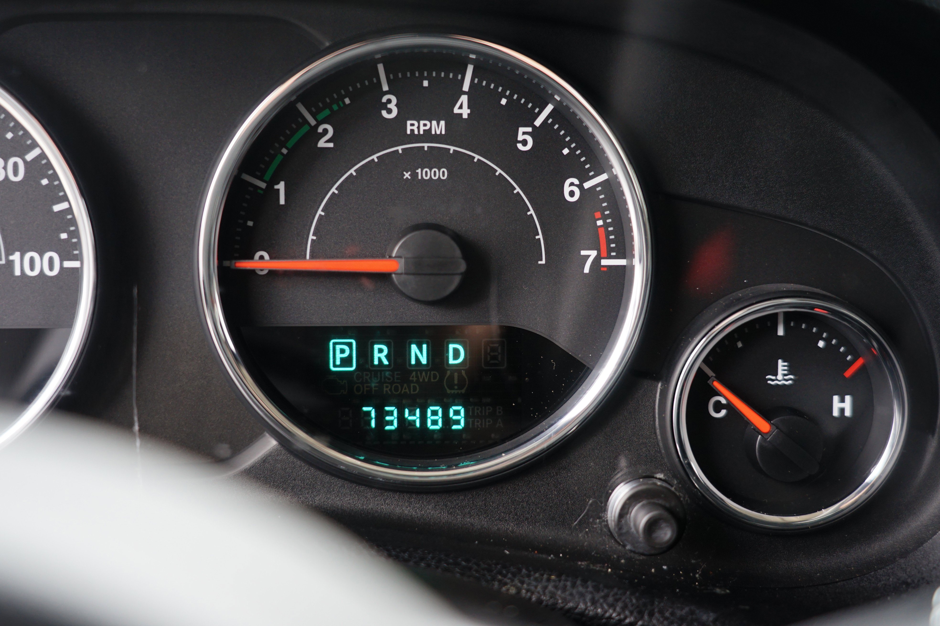 Used 2012 Jeep Wrangler Sahara w/ Dual Top Group AWD/4WD image 25