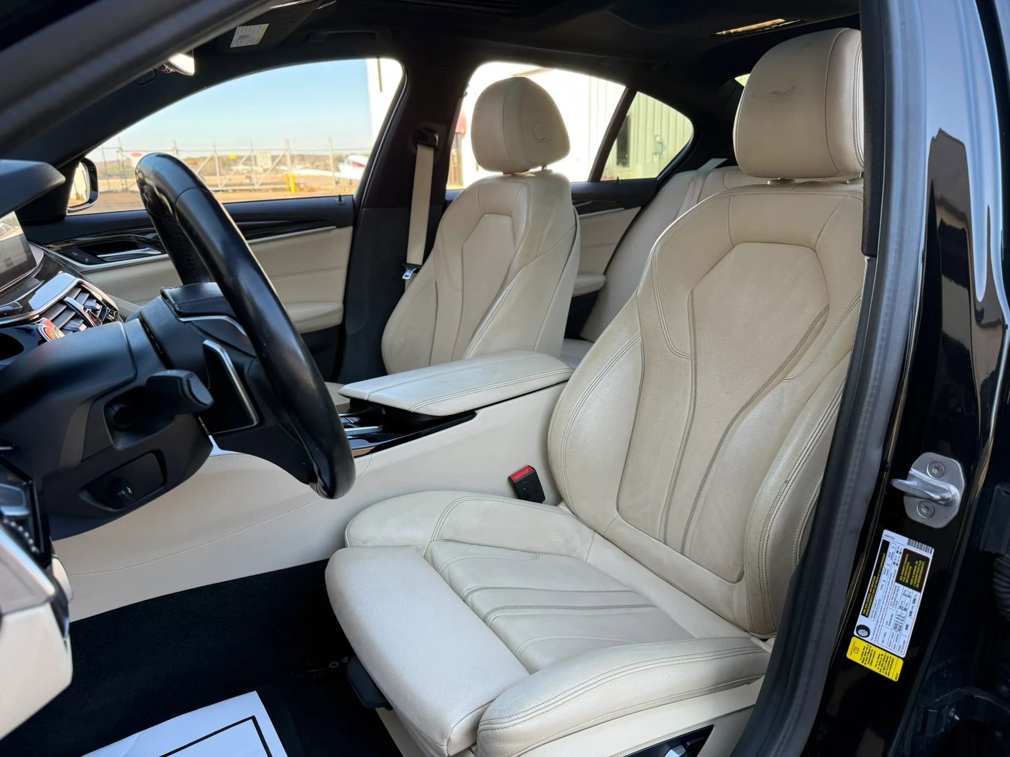 Used 2018 BMW 540i w/ Premium Package RWD image 16