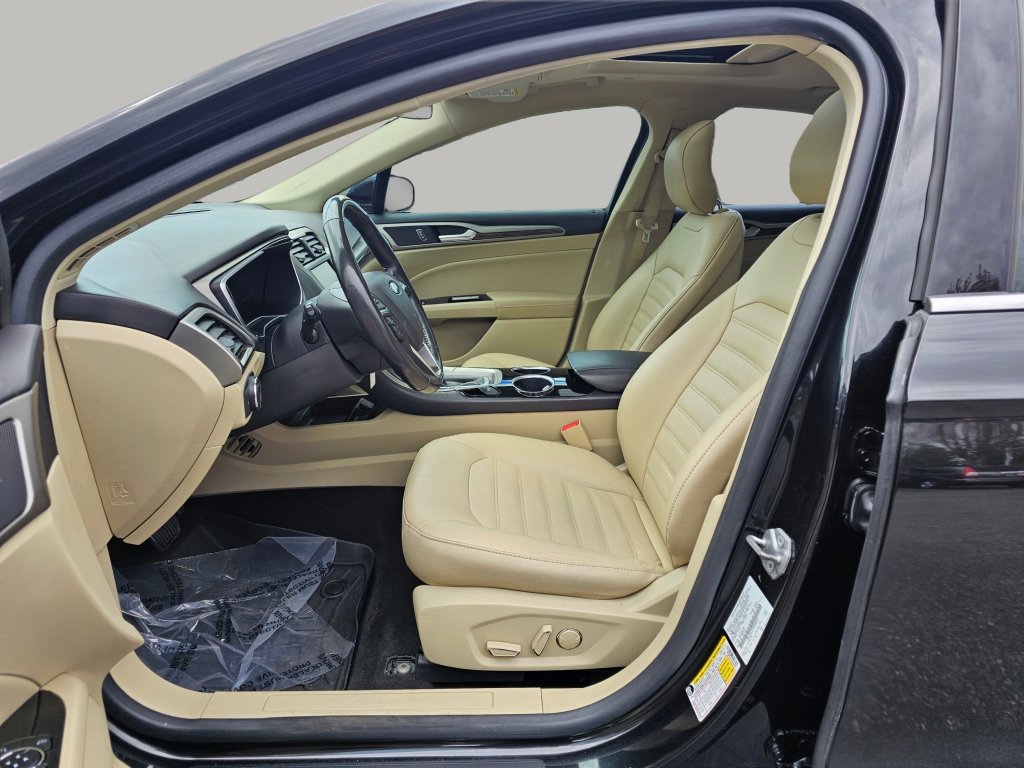 Used 2013 Ford Fusion SE FWD image 20