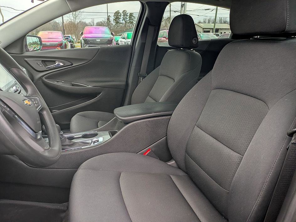 Used 2024 Chevrolet Malibu LT w/ LPO, Floor Liner Package image 11