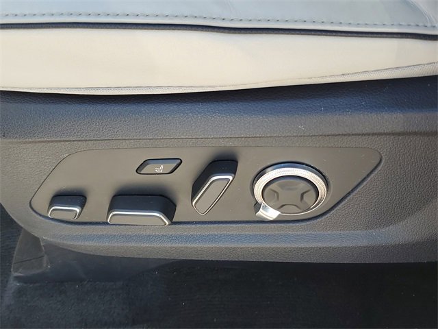 Used 2024 Hyundai Palisade Calligraphy image 25