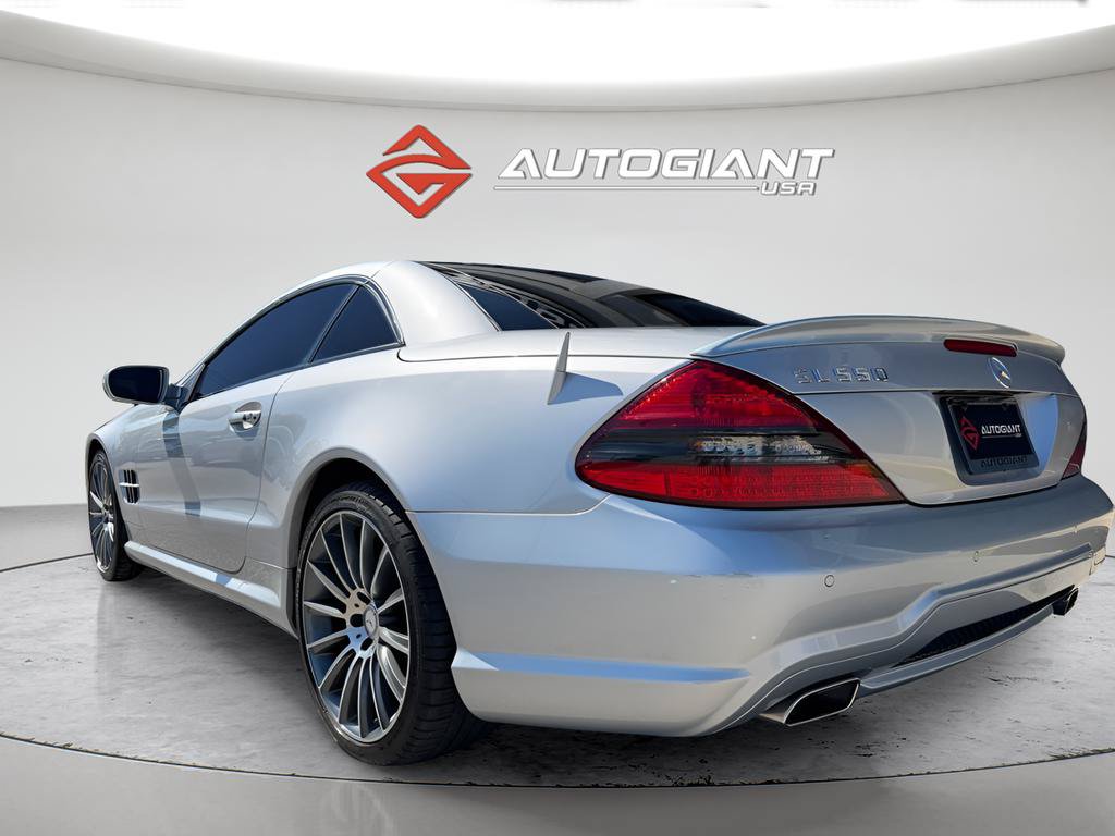 Used 2011 Mercedes-Benz SL 550 image 6